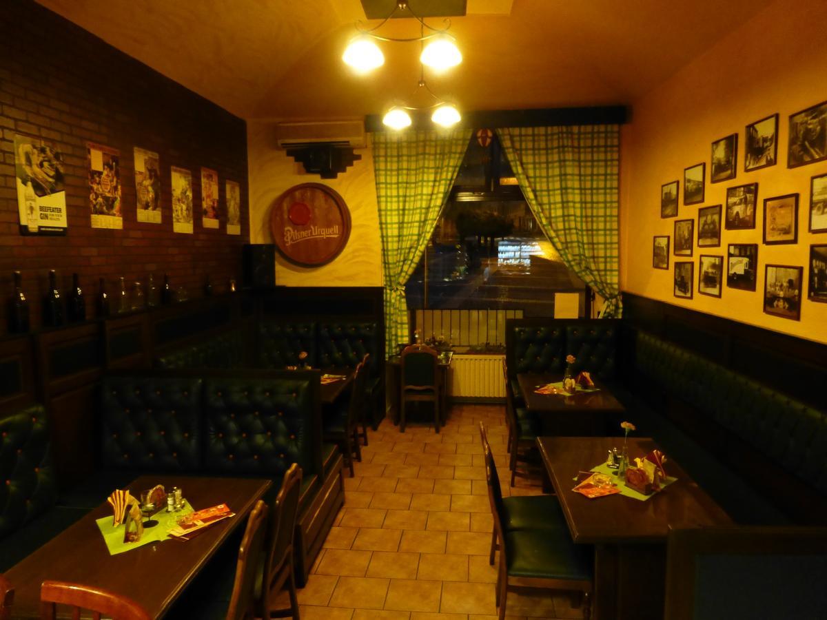 Hotel Korunni Princ Turnov Exterior photo